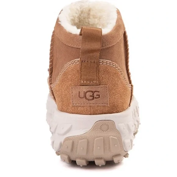 UGG® All-Gender Venture Daze Ultra Mini Boot - Chestnut. Size: Women 8-Men 7 - Picture 6 of 8